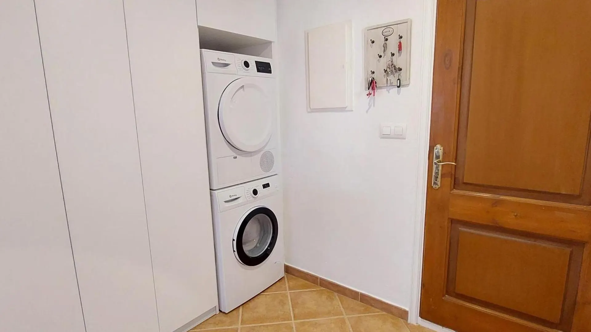 Villa Casa Familiar Con Piscina Privada, Mascotas Permitidas, Cerca De La Playa En Llanca - Es-170-58